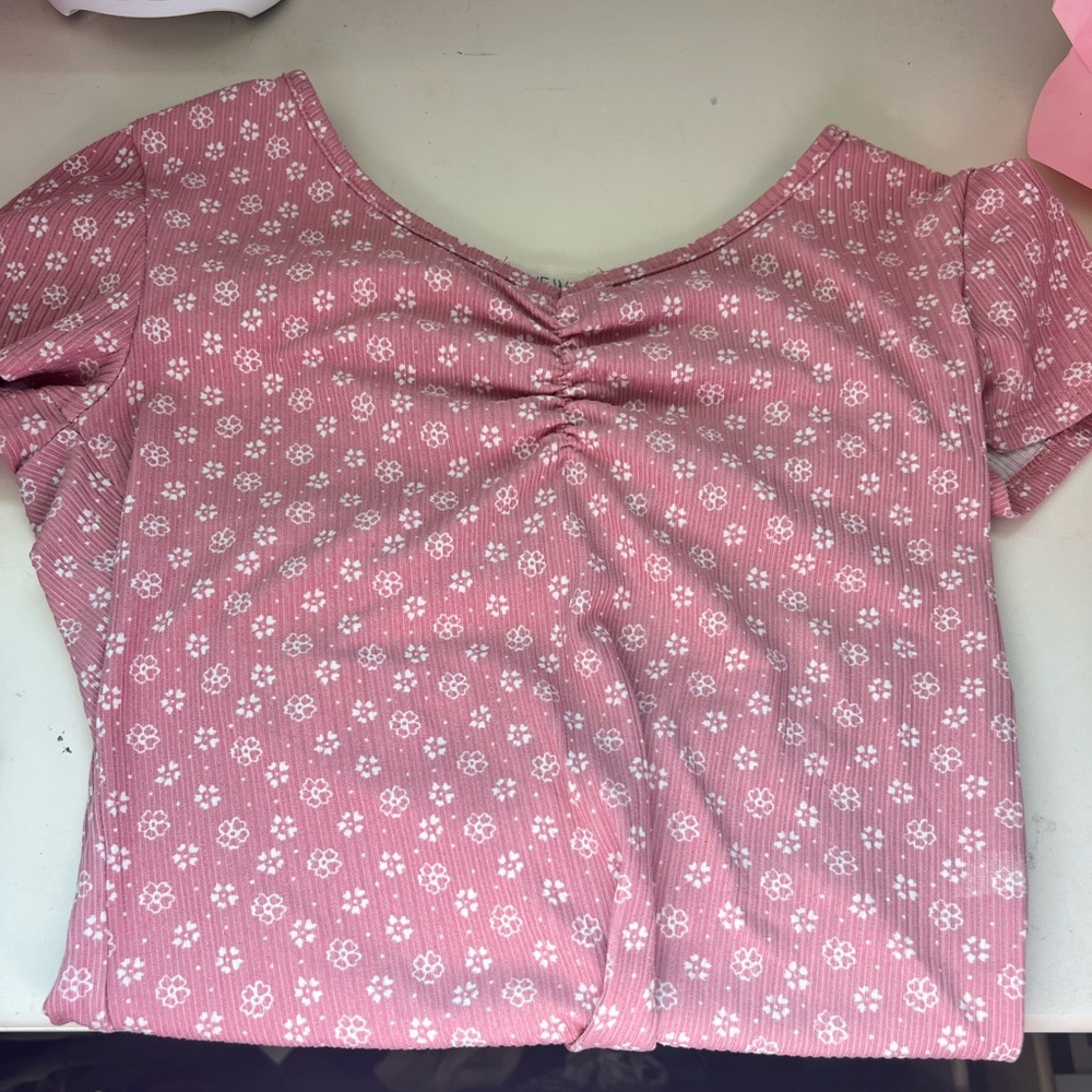 Pink flower top